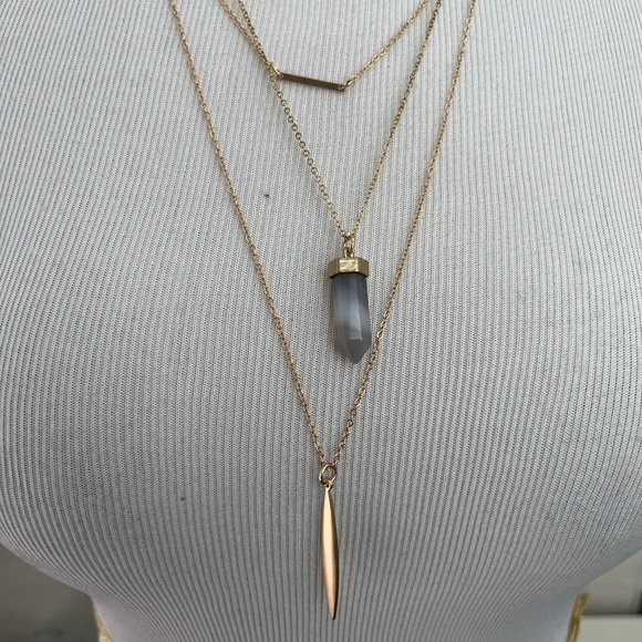 3-Layer Natural Stone Necklace - Picture 3 of 3